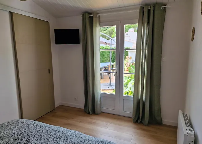 Maison Familiale A Face A La Dune, 3 Chb, 2 Sdb, 8 Personnes Barbâtre